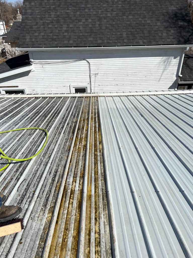 Roof Cleaning Winnipeg